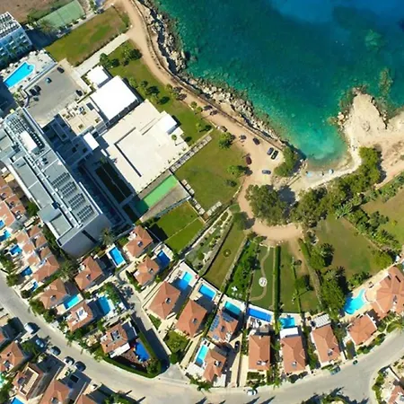 Amber - Coralli Beachfront Lägenhet